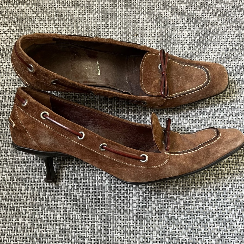PRADA suede loafer kitten heels - Picture 2 of 4